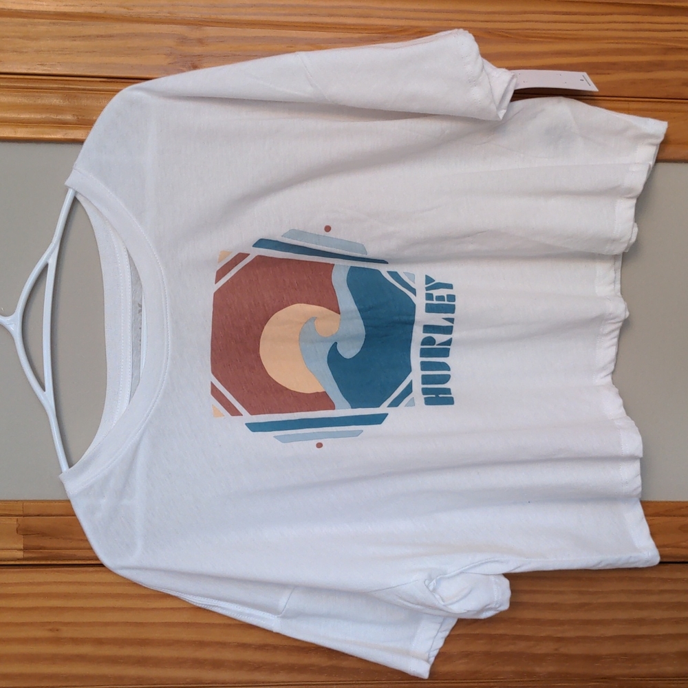 NWOT Hurley crop shirt